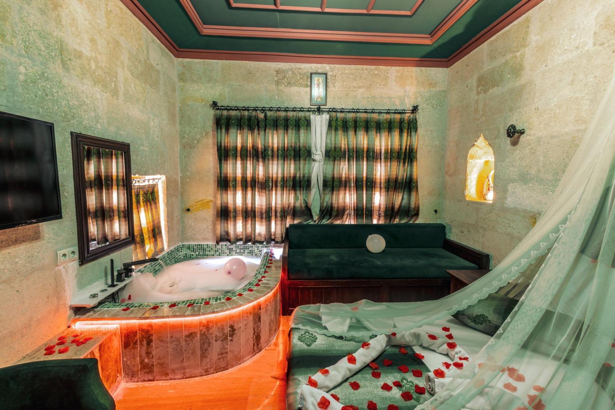 Tafana Cave & Stone Lodge Ürgüp Bagian luar foto