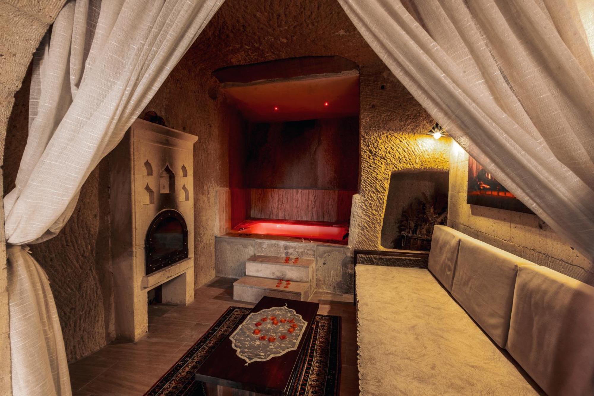 Tafana Cave & Stone Lodge Ürgüp Bagian luar foto