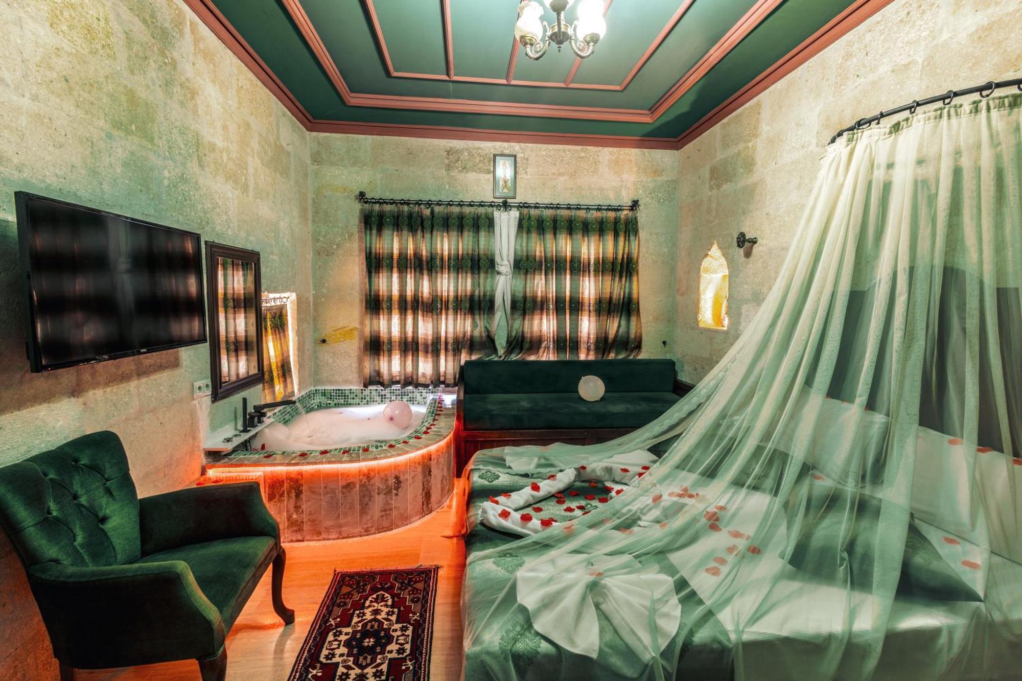 Tafana Cave & Stone Lodge Ürgüp Bagian luar foto