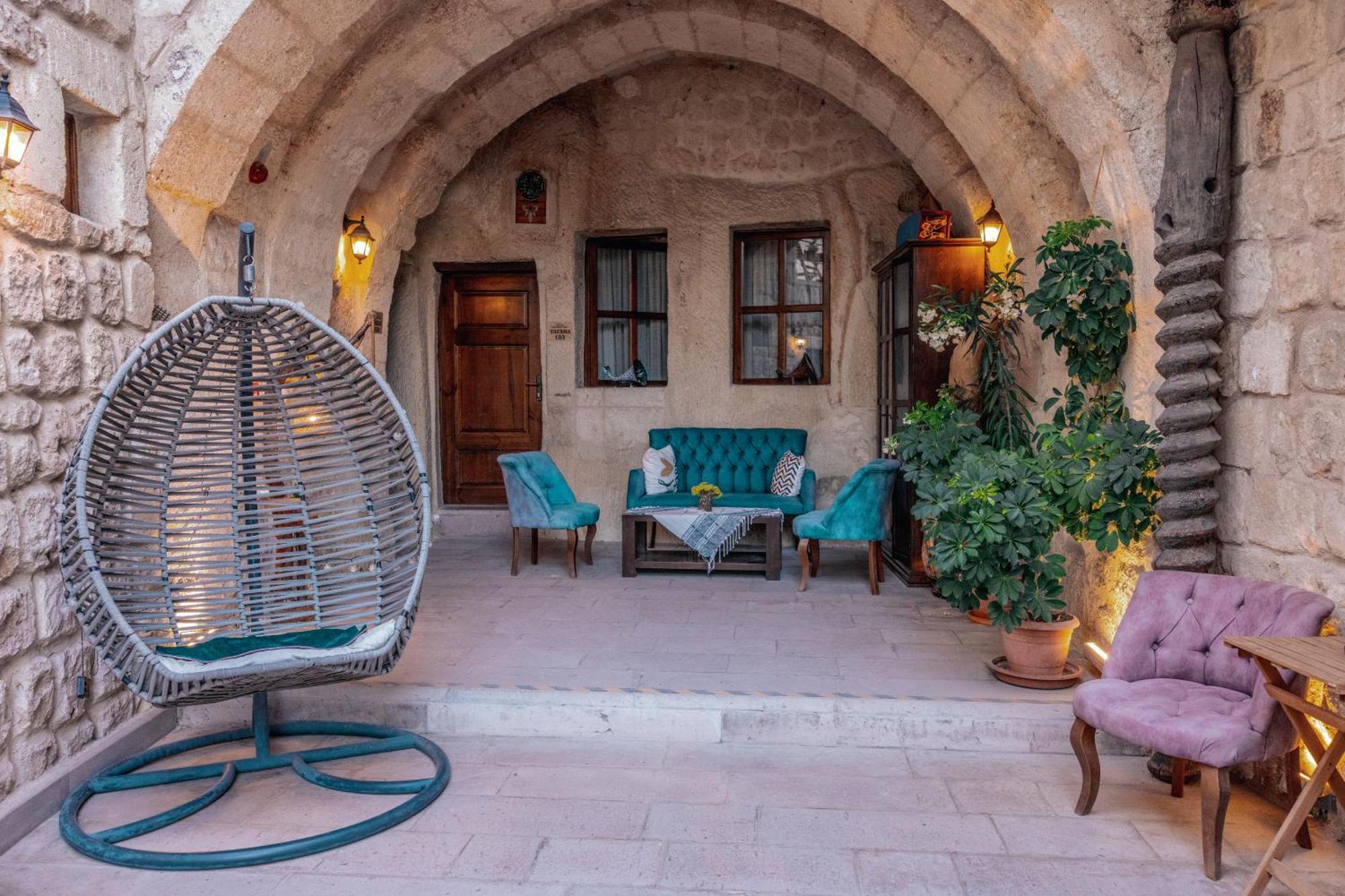 Tafana Cave & Stone Lodge Ürgüp Bagian luar foto