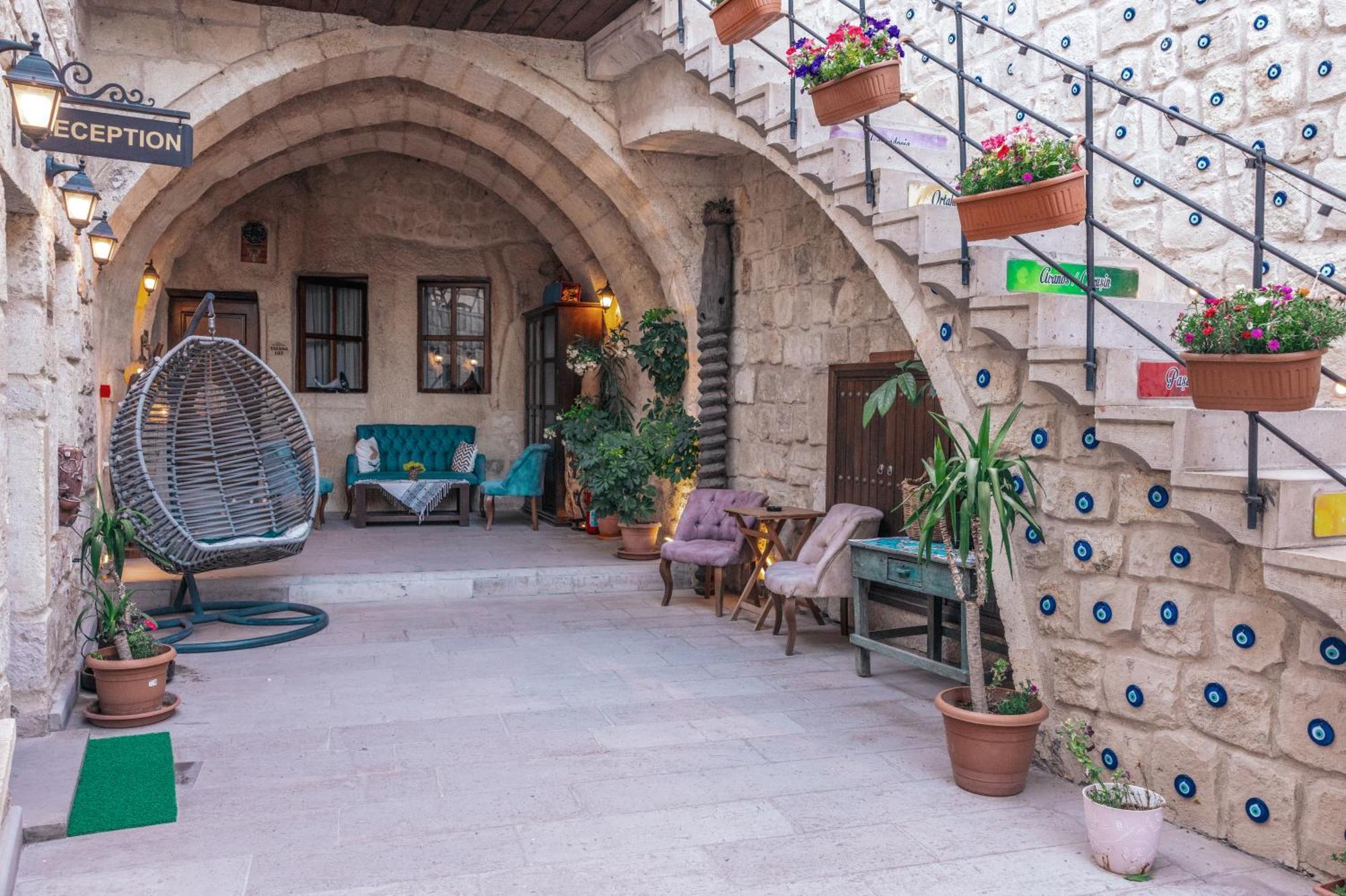 Tafana Cave & Stone Lodge Ürgüp Bagian luar foto